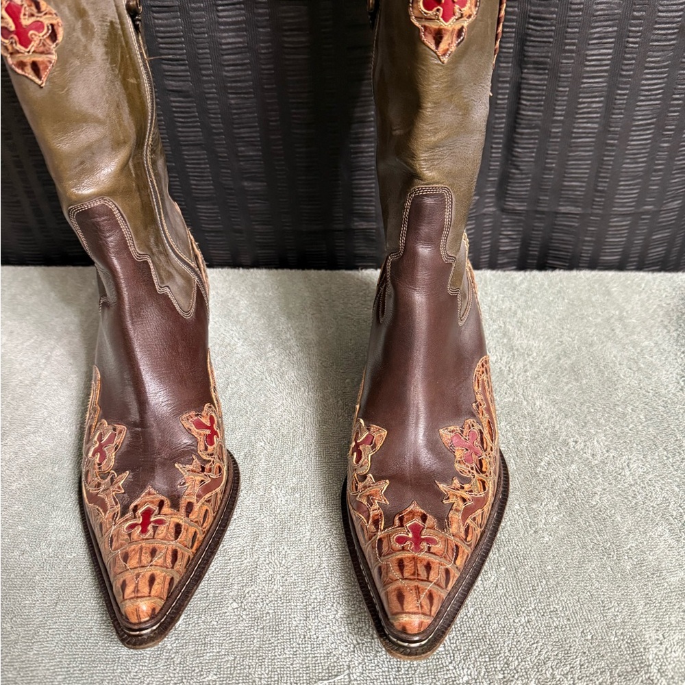 Donald J. Pliner Brown and Red Embroidered Winter Boots